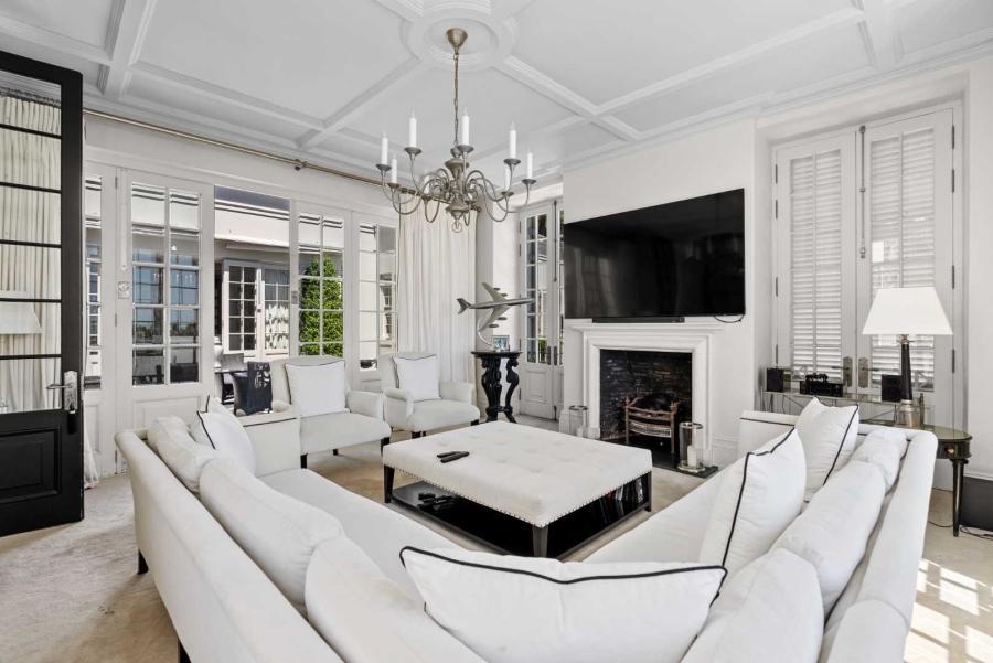 7 Bedroom Property for Sale in Fresnaye Western Cape